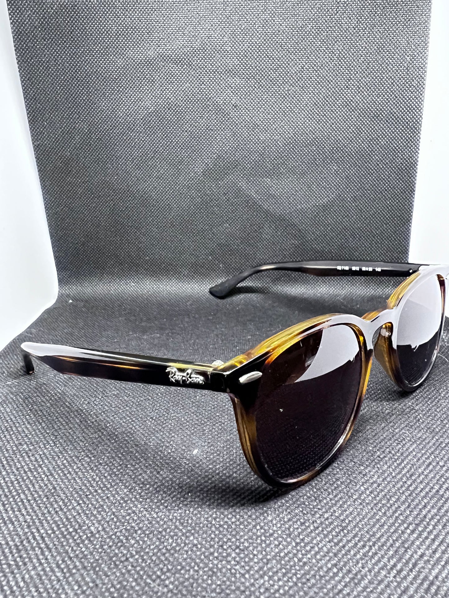 Ray Ban 4259