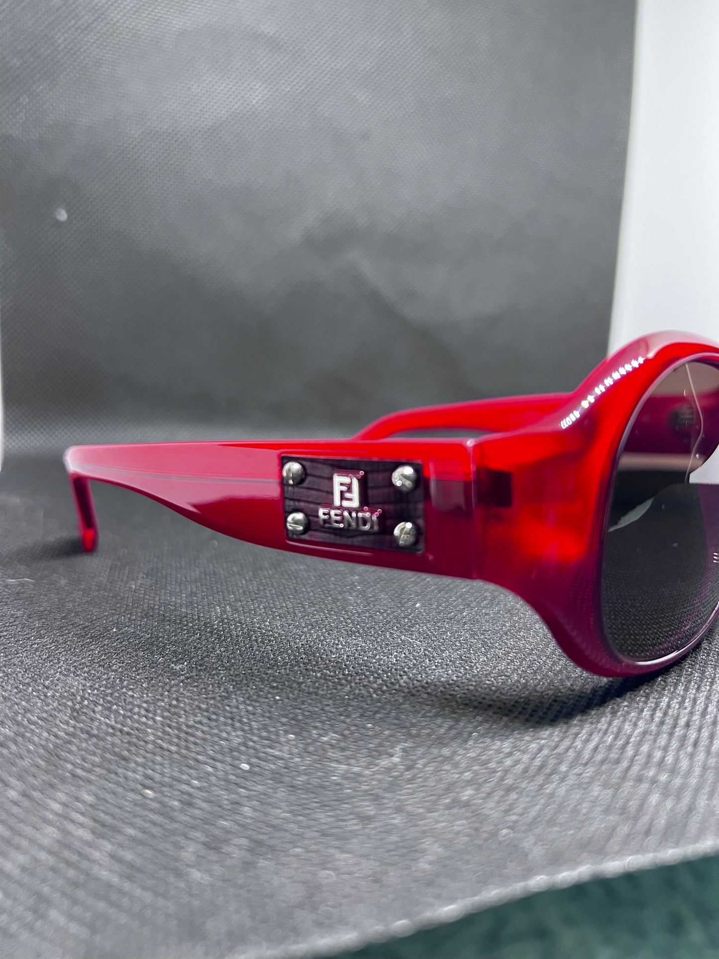 Sunglasses FENDI (2000)