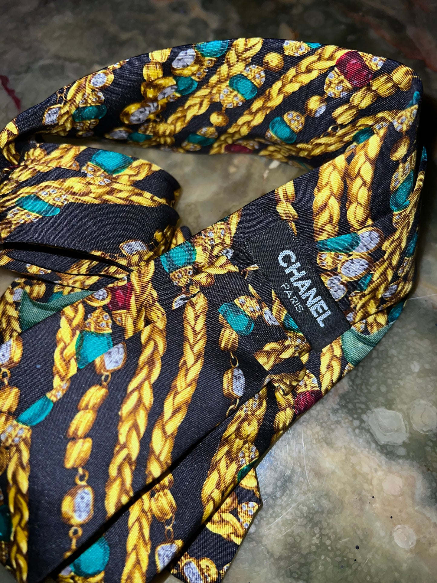 Cravatta seta Chanel