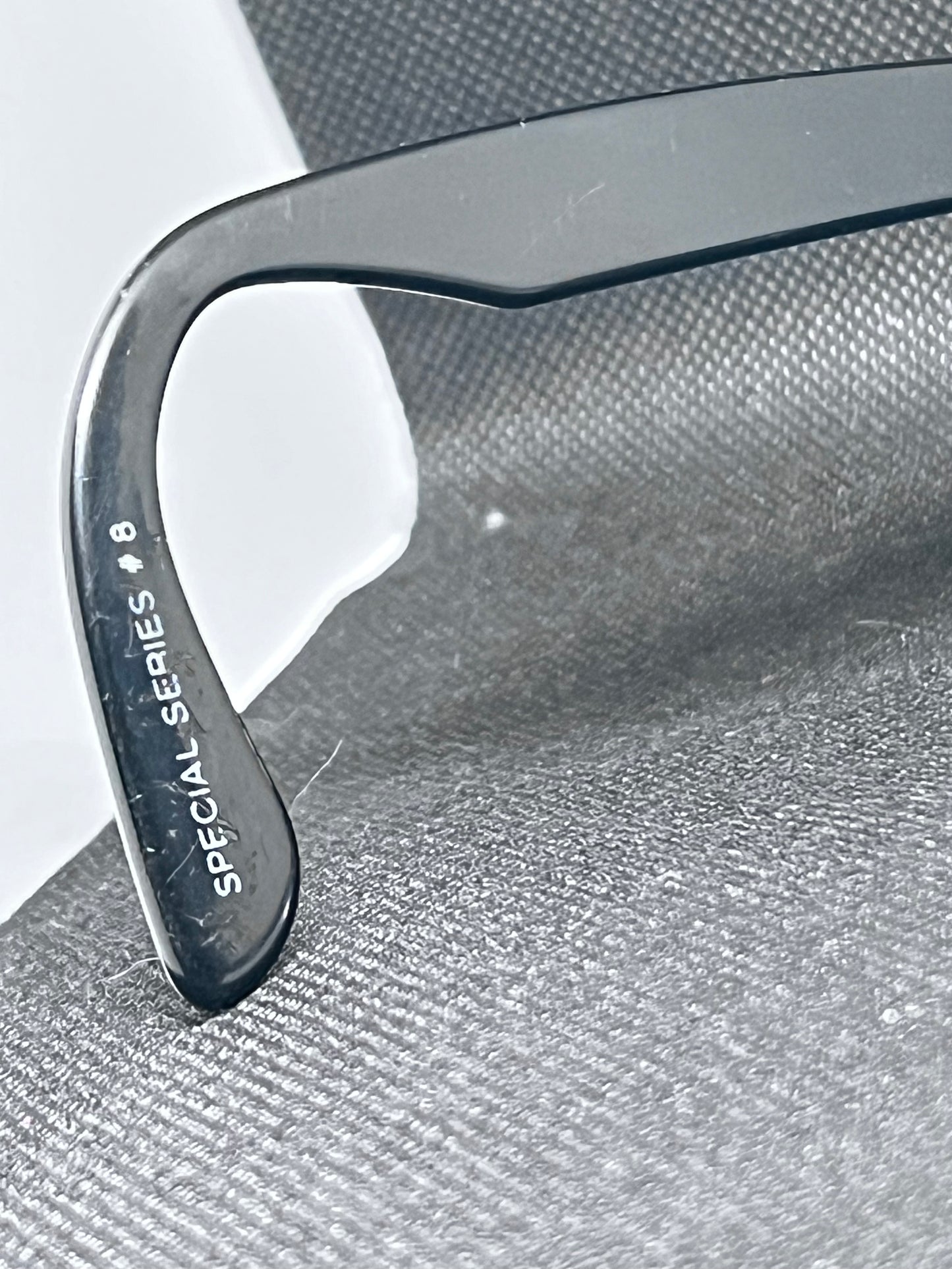 Ray-Ban RB 2140 Original Wayfarer della serie limitata "Rare Prints".