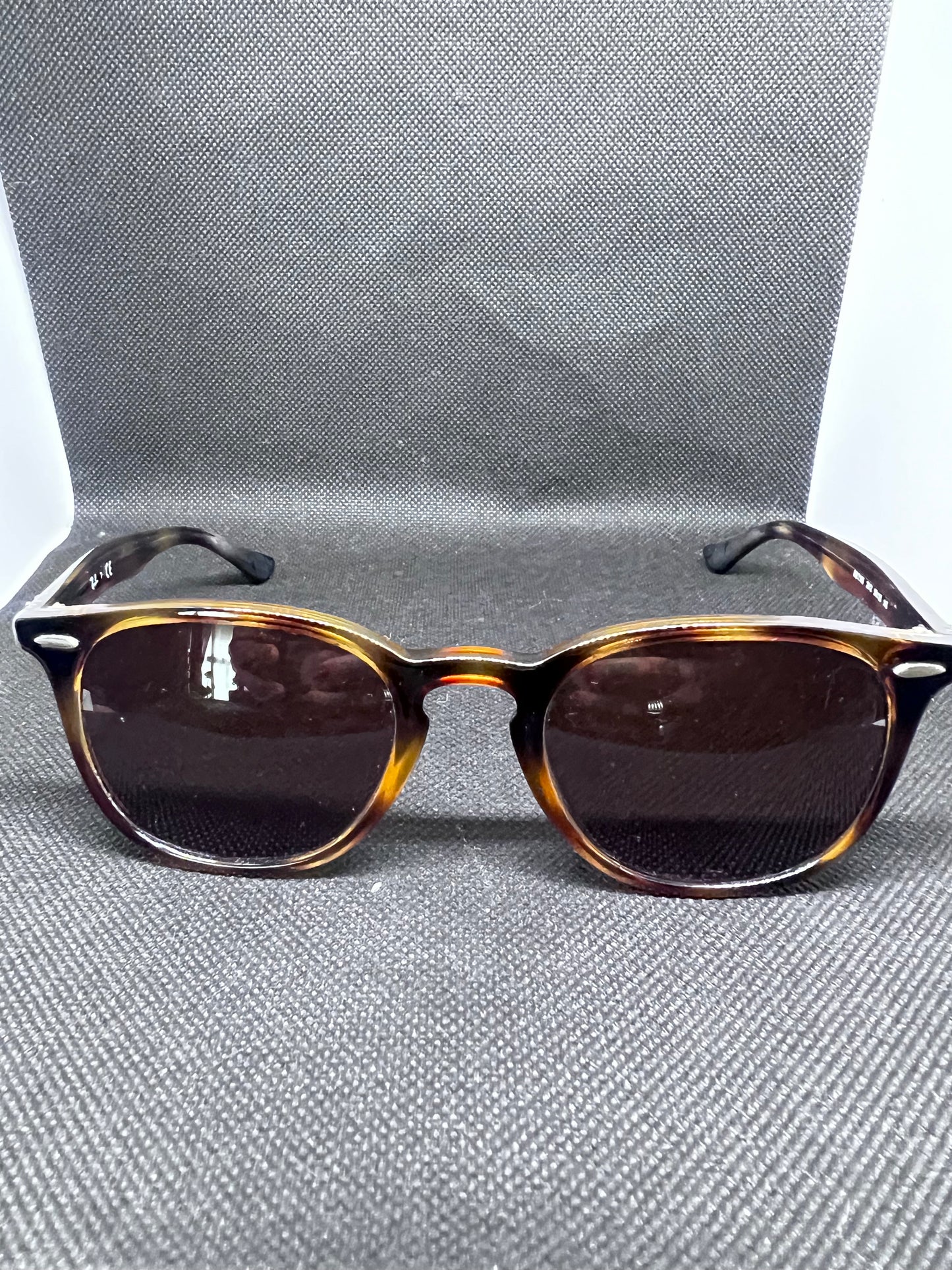 Ray Ban 4259